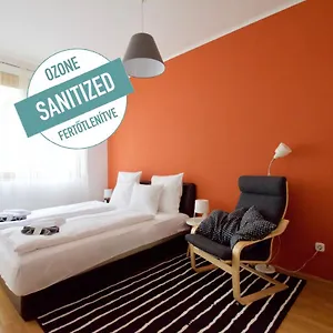 Standard By Hi5 - Kazincy 52 דירה