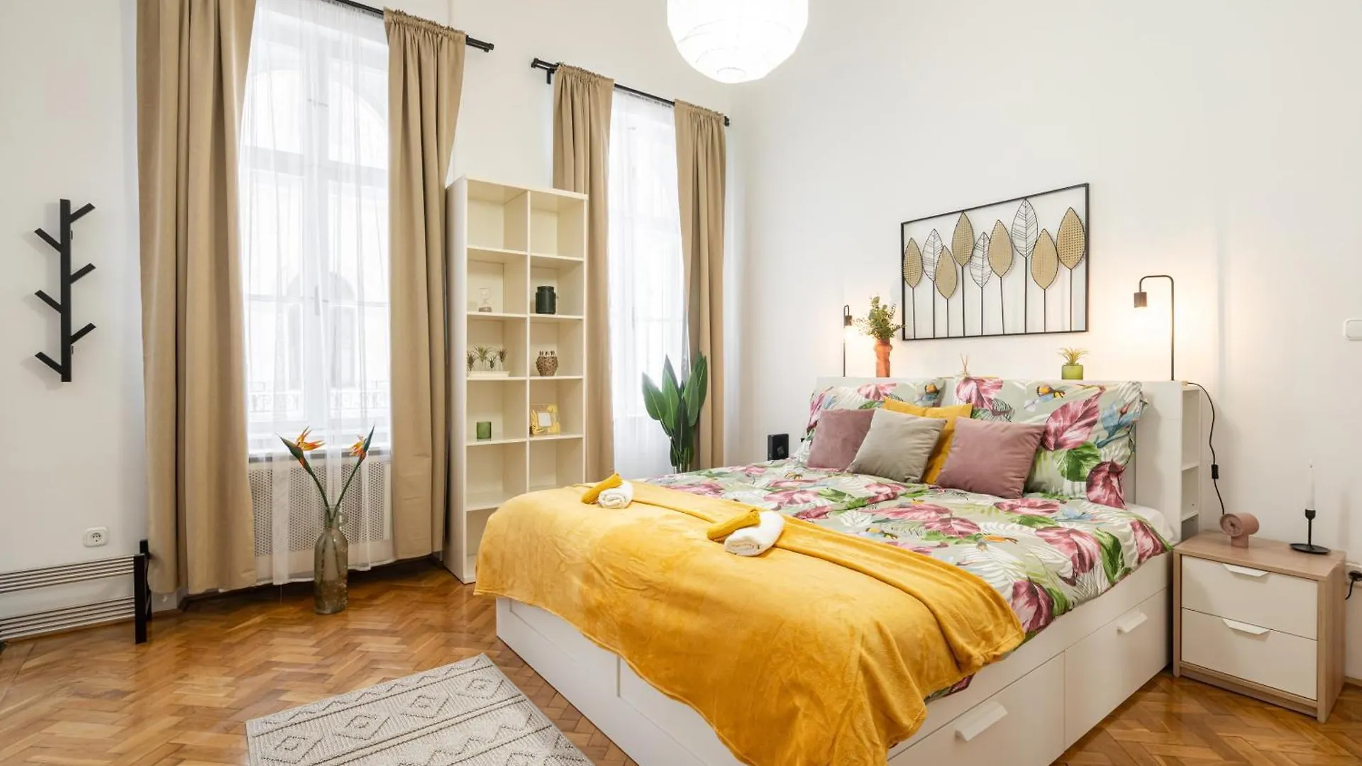 Cosmopolitan Studio - Chic Getaway In A Fancy Neighbourhood Budapest 0*,